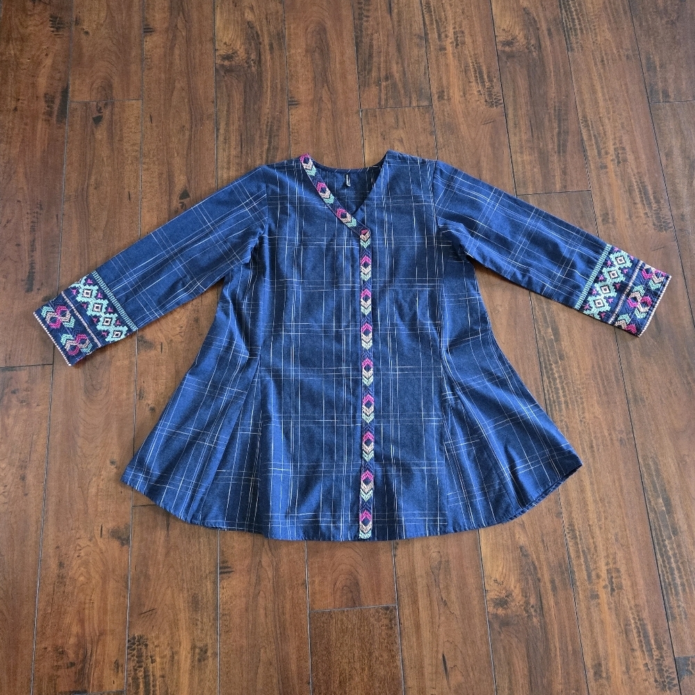 Embroidered Cotton Linen Fabric Denim Blue V Neck Top Size 12 Medium